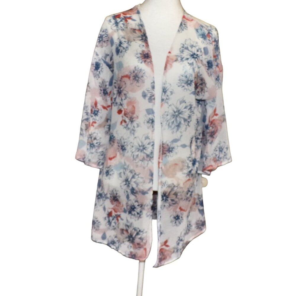 Star Vixen Sheer Floral Coverup with Gathered Back Flared Sleeves Size Small NWT